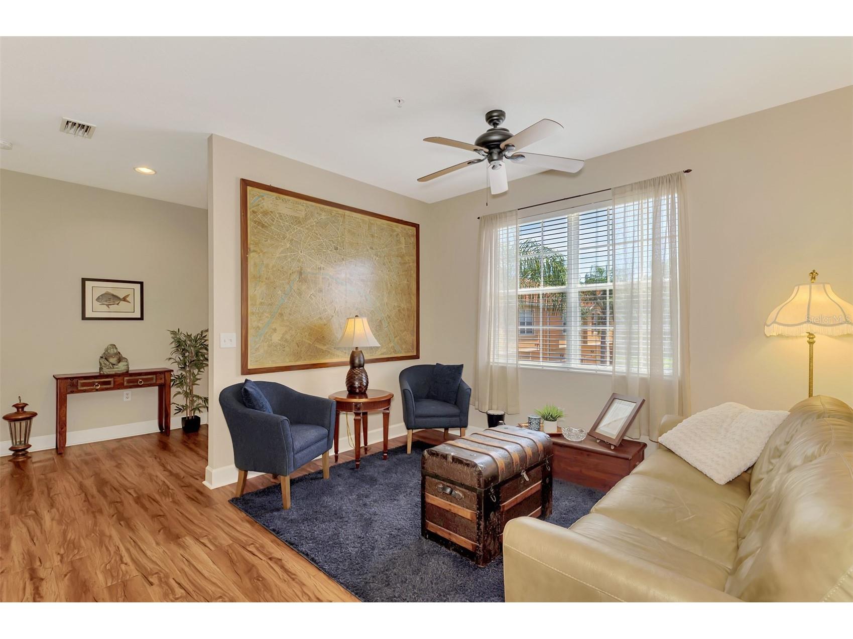 3627 Parkridge Circle #11-203 Sarasota FL 34243 A4696708 image20