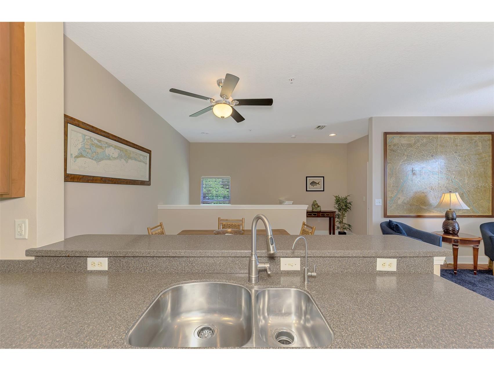 3627 Parkridge Circle #11-203 Sarasota FL 34243 A4696708 image29