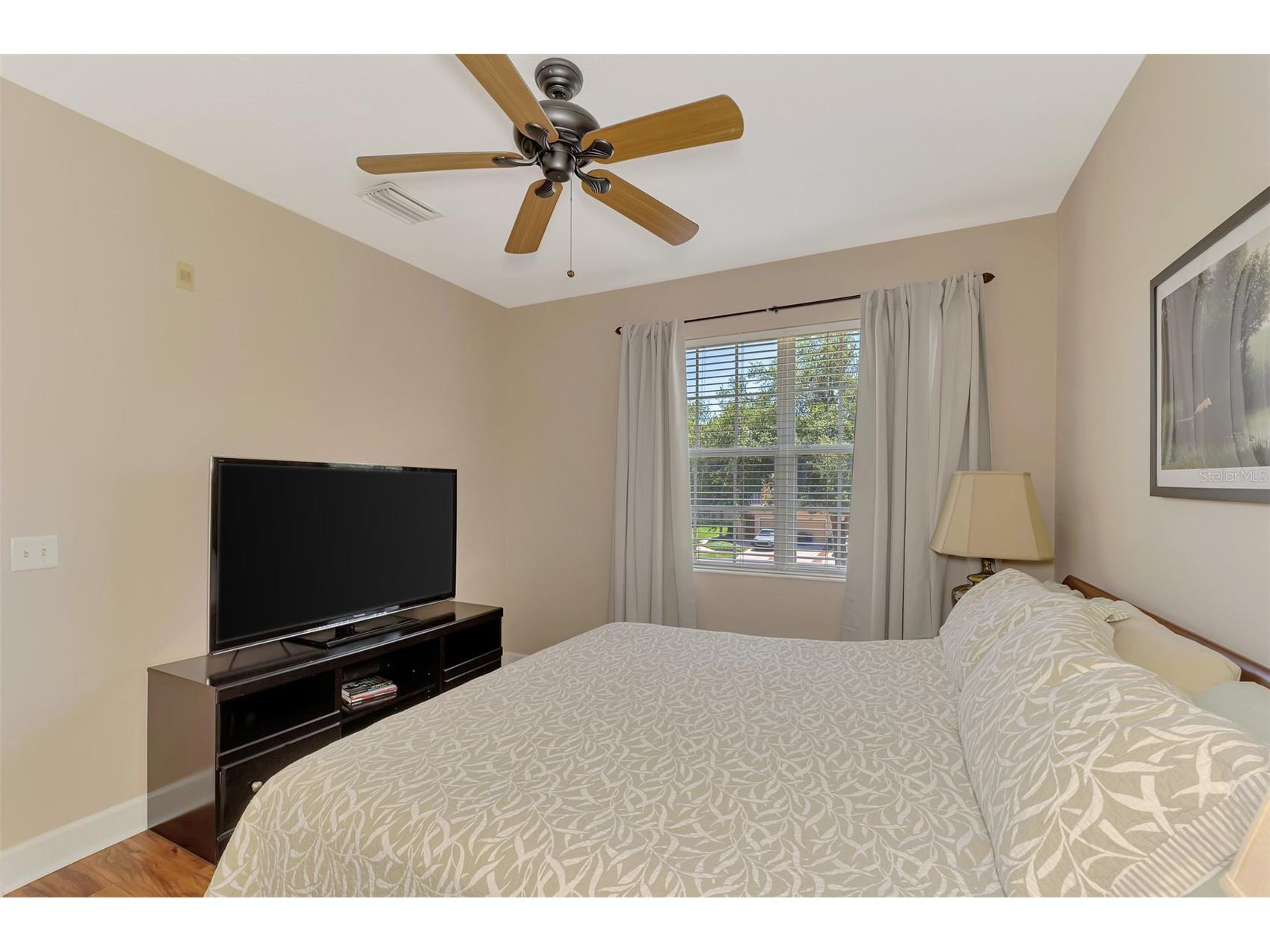3627 Parkridge Circle #11-203 Sarasota FL 34243 A4696708 image31