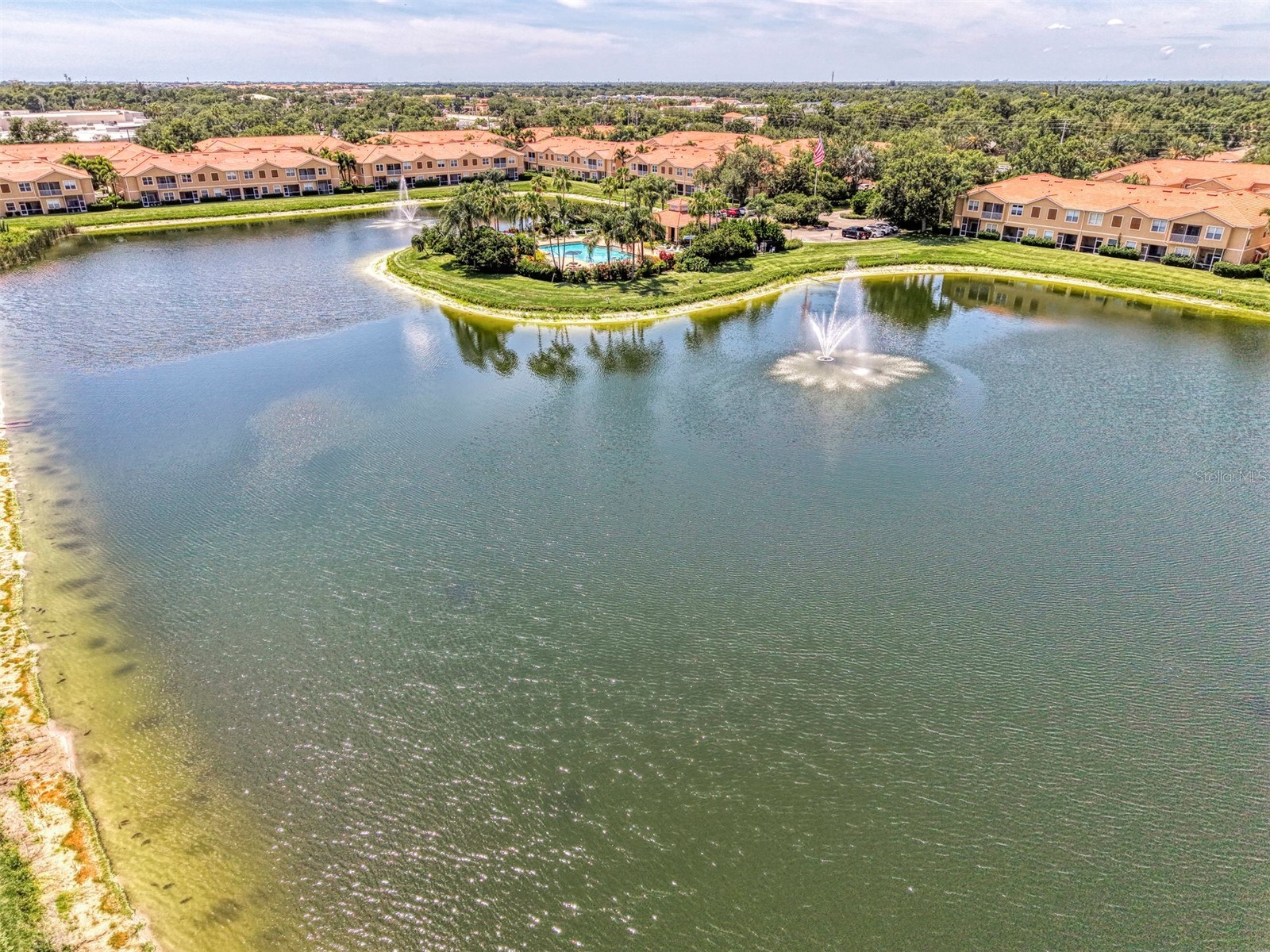 3627 Parkridge Circle #11-203 Sarasota FL 34243 A4696708 image40