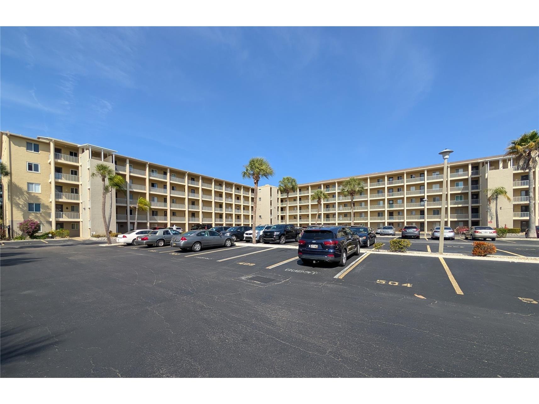 3628 Lake Bayshore Drive #K305 Bradenton FL 34205 A4683430 image1