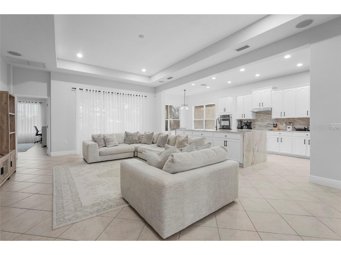 3628 Summerwind Circle Bradenton FL 34209 A4676083 image2