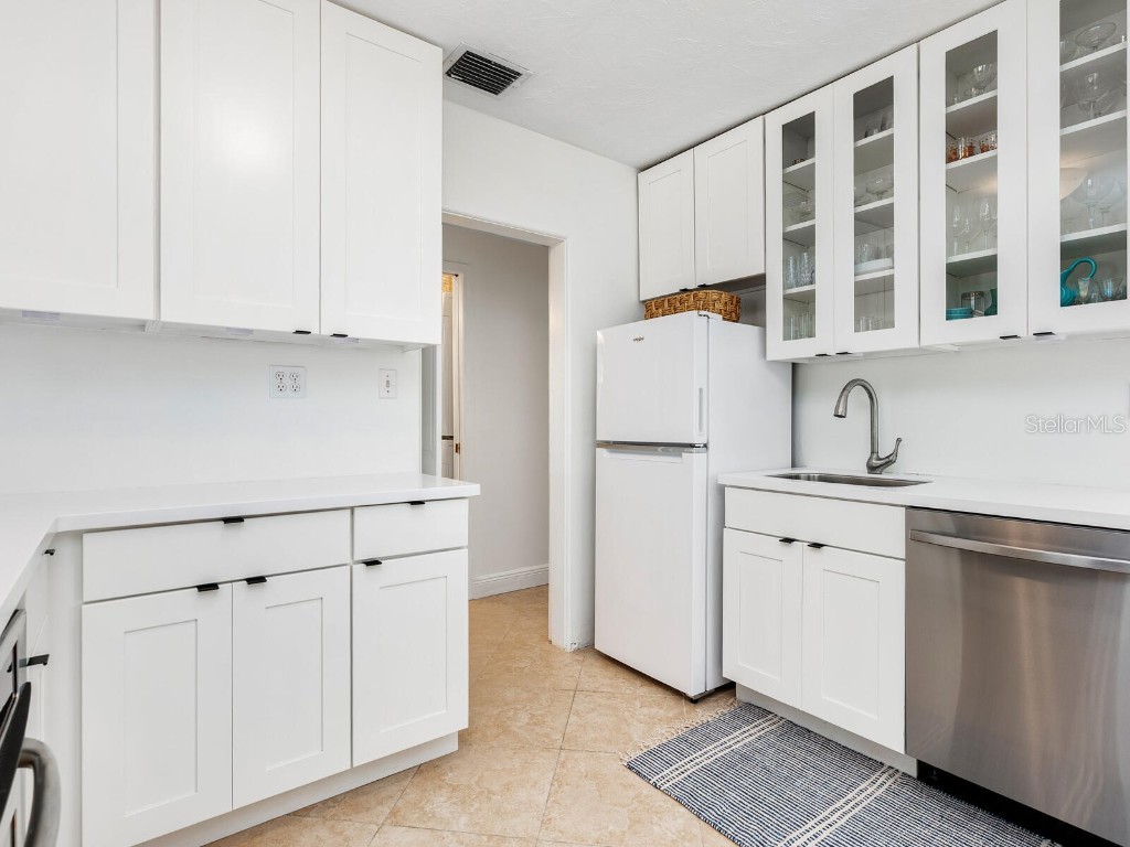 3629 Almeria Avenue Sarasota FL 34239 A4674432 image12