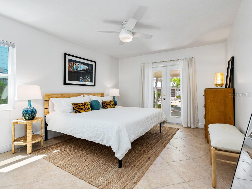 3629 Almeria Avenue Sarasota FL 34239 A4674432 image21