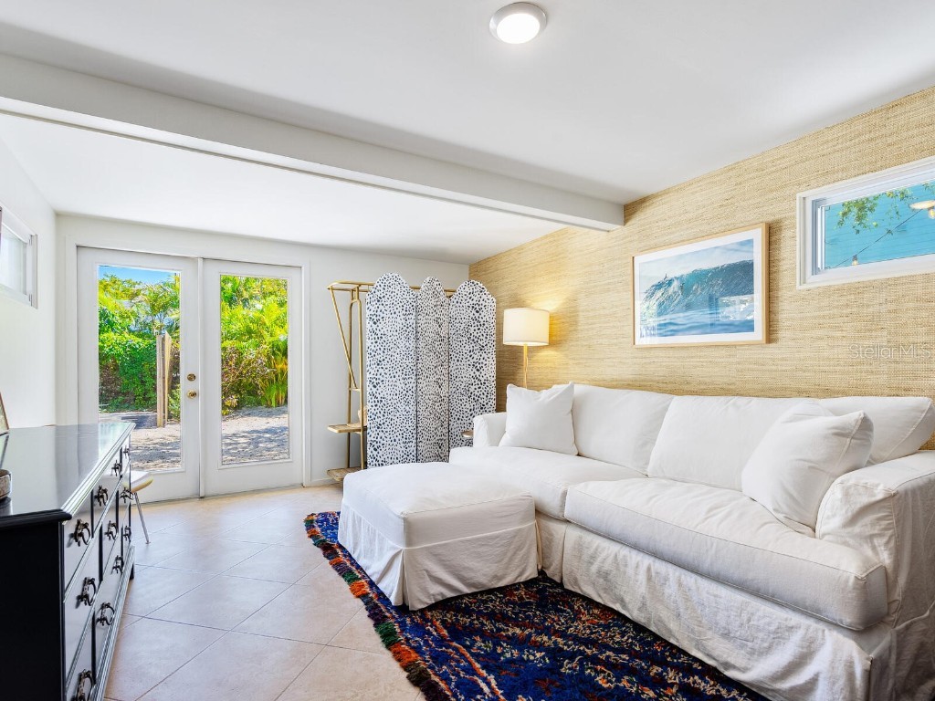 3629 Almeria Avenue Sarasota FL 34239 A4674432 image24