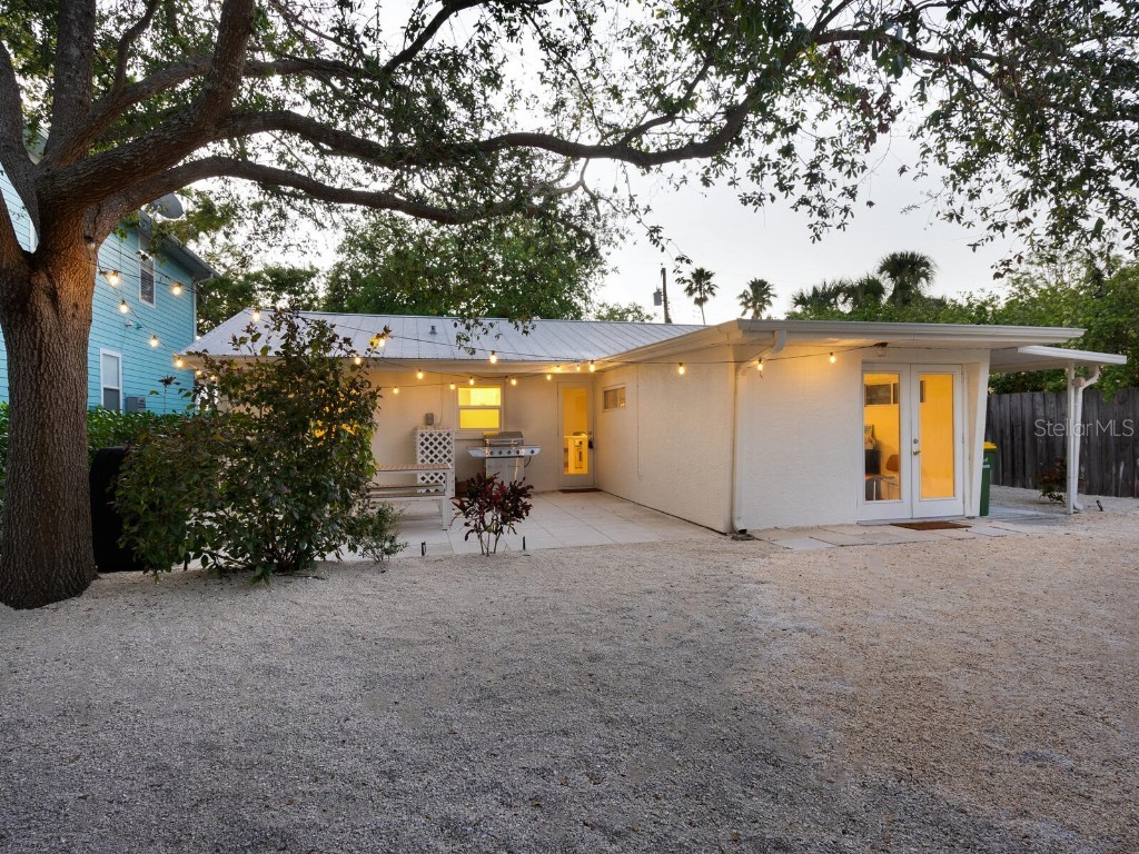 3629 Almeria Avenue Sarasota FL 34239 A4674432 image40