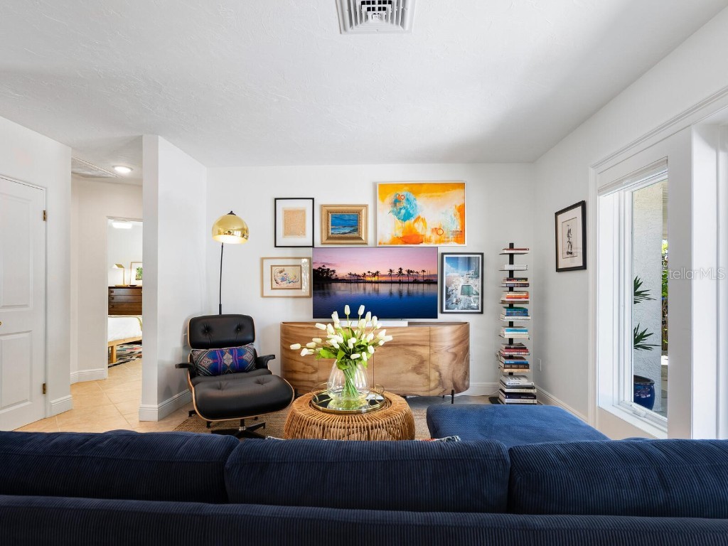 3629 Almeria Avenue Sarasota FL 34239 A4674432 image6