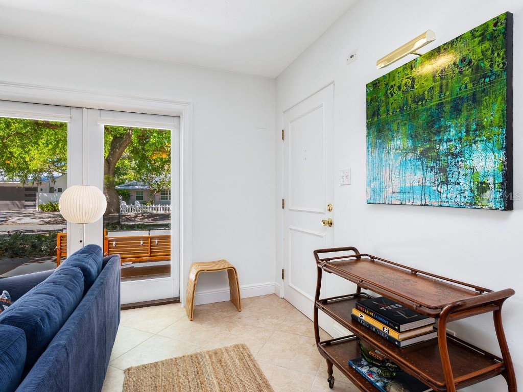 3629 Almeria Avenue Sarasota FL 34239 A4674432 image7