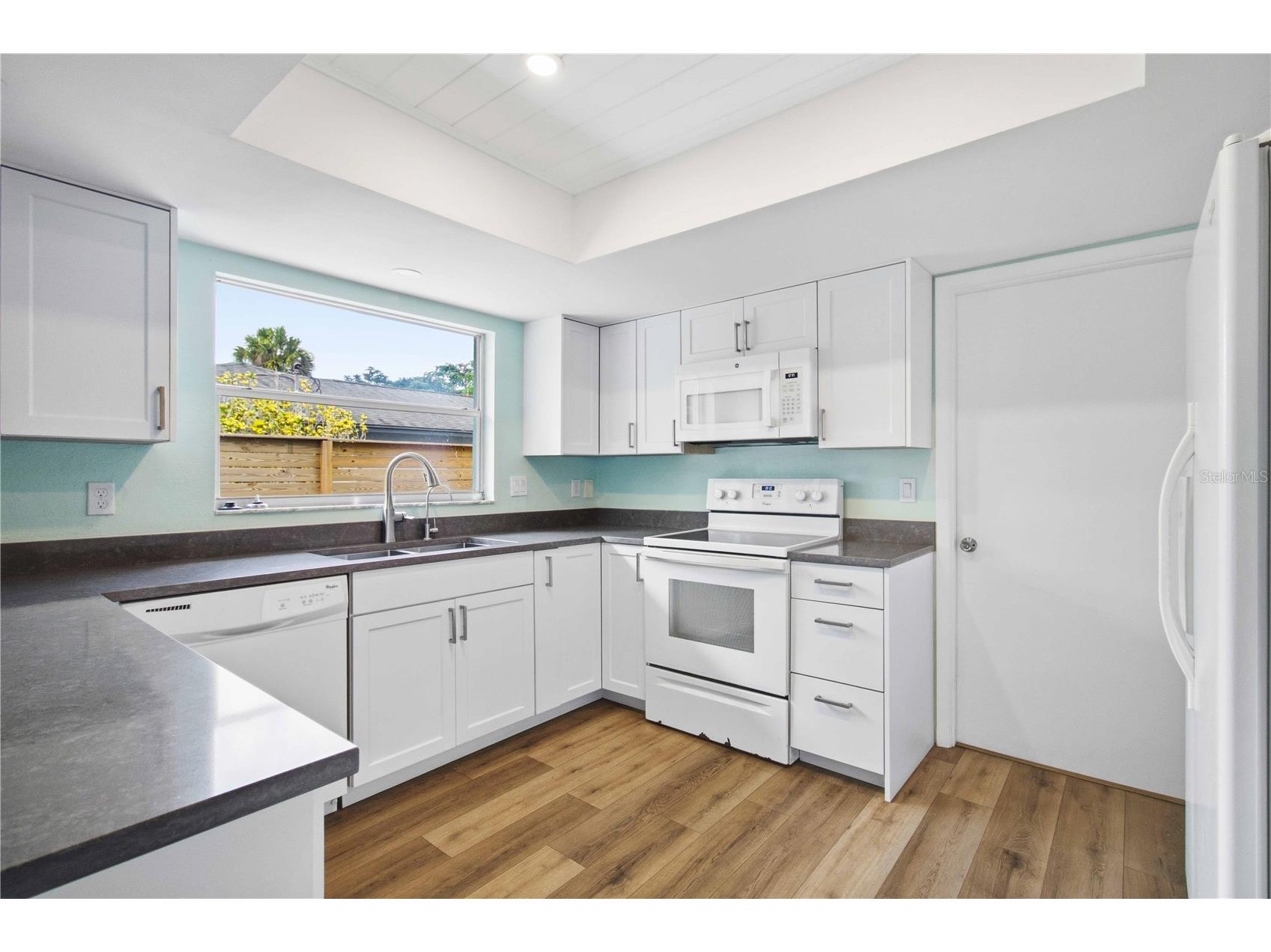 3629 Egerton Circle Sarasota FL 34233 A4697085 image12