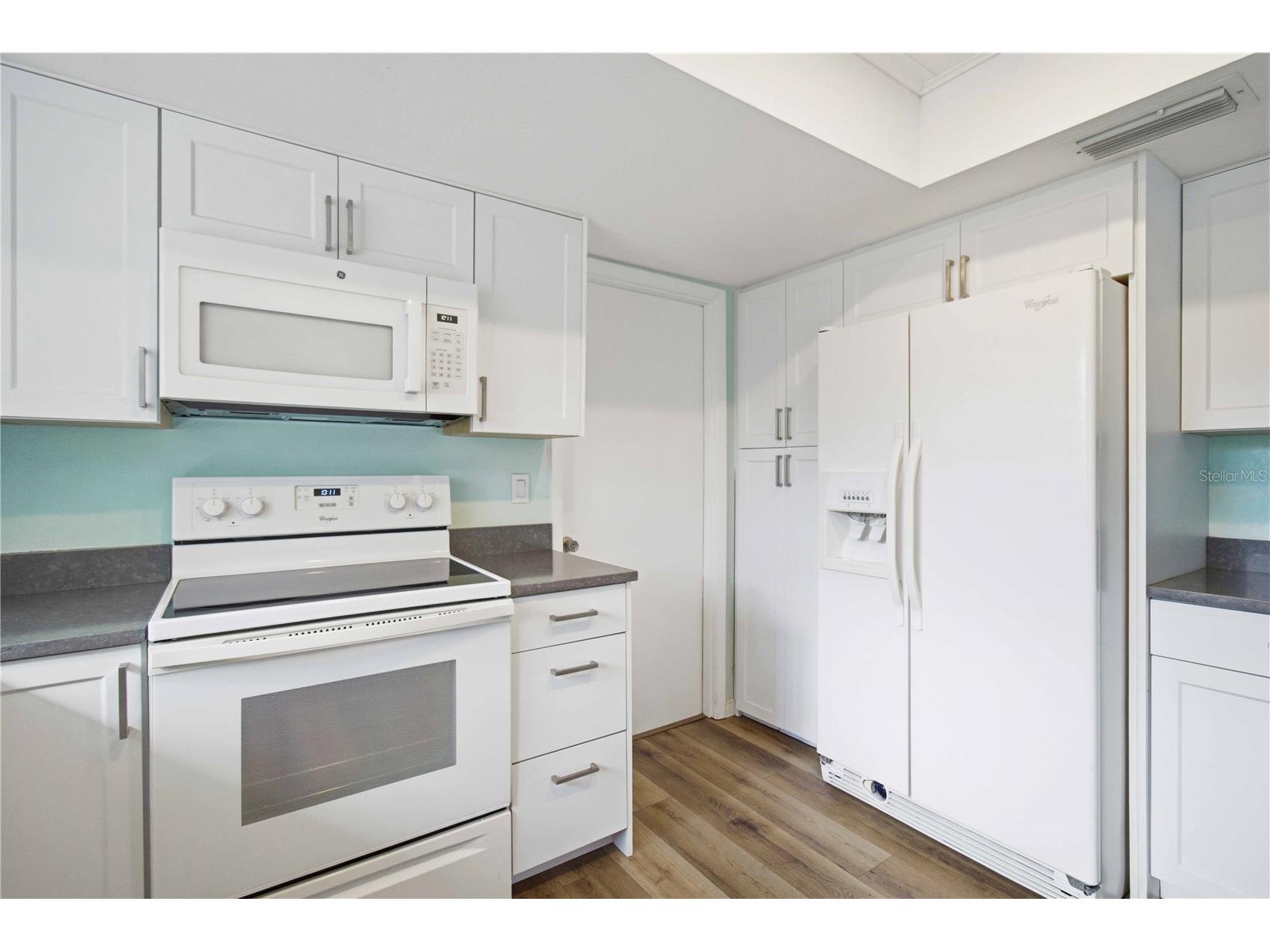 3629 Egerton Circle Sarasota FL 34233 A4697085 image13