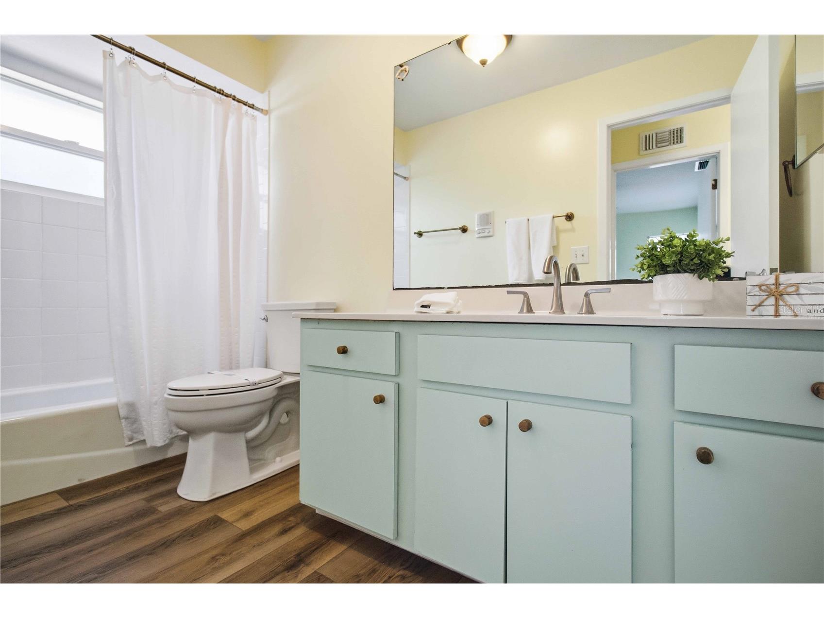 3629 Egerton Circle Sarasota FL 34233 A4697085 image27