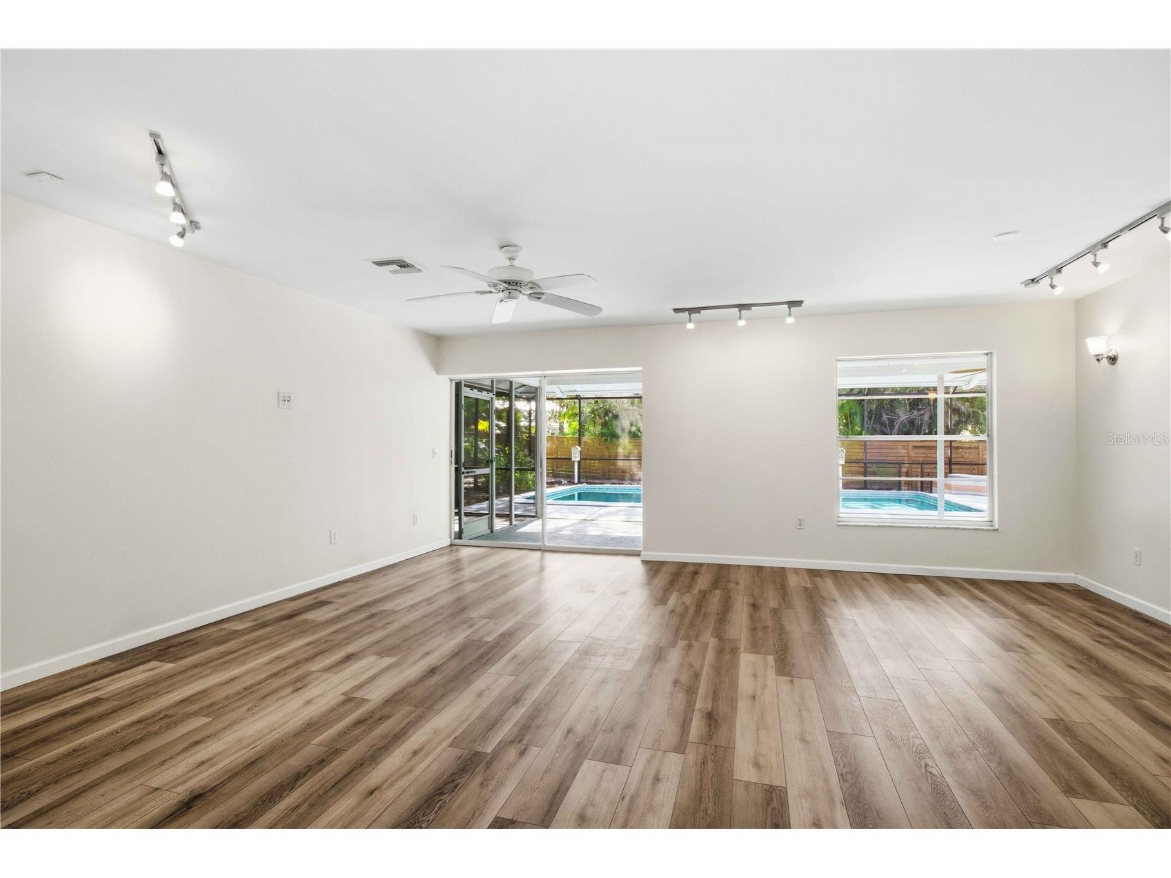 3629 Egerton Circle Sarasota FL 34233 A4697085 image6