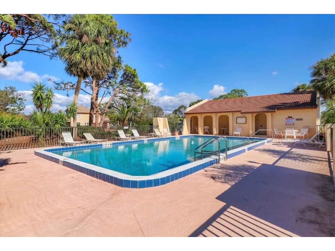 3629 Longmeadow #38 Sarasota FL 34235 A4672951 image39