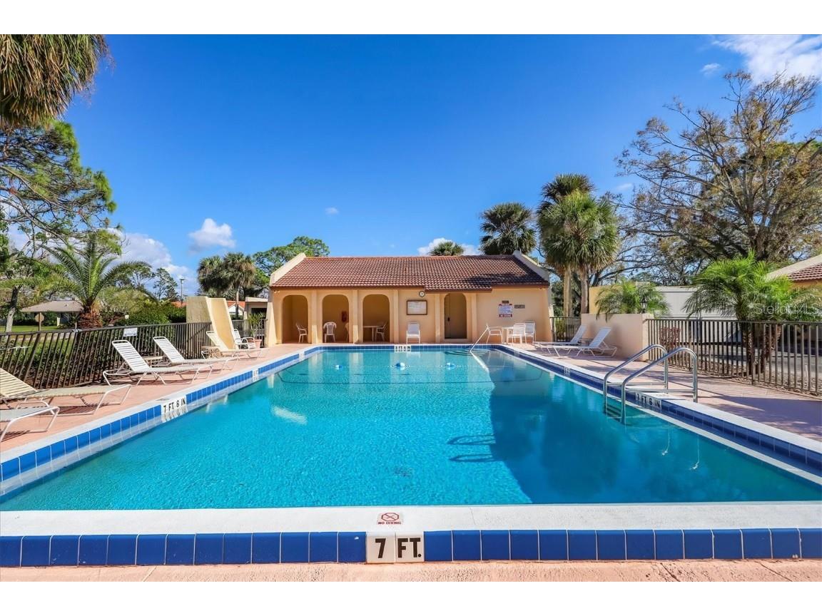 3629 Longmeadow #38 Sarasota FL 34235 A4672951 image40