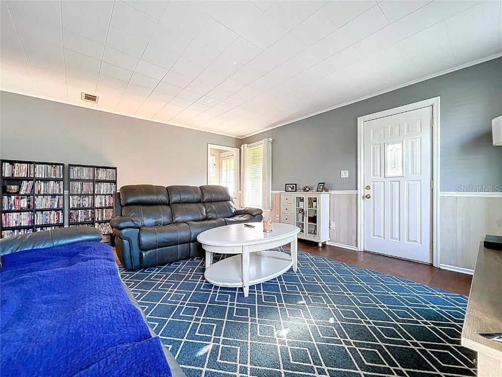 363 14th Street NW Largo FL 33770 TB8421096 image7