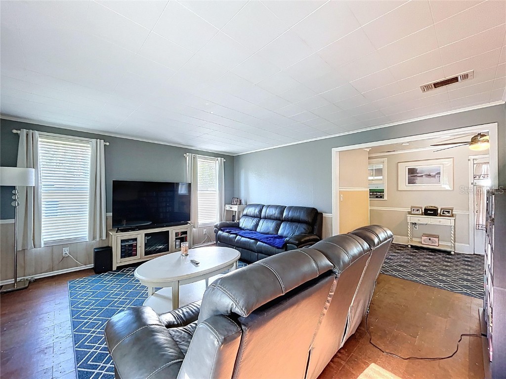 363 14th Street NW Largo FL 33770 TB8421096 image9