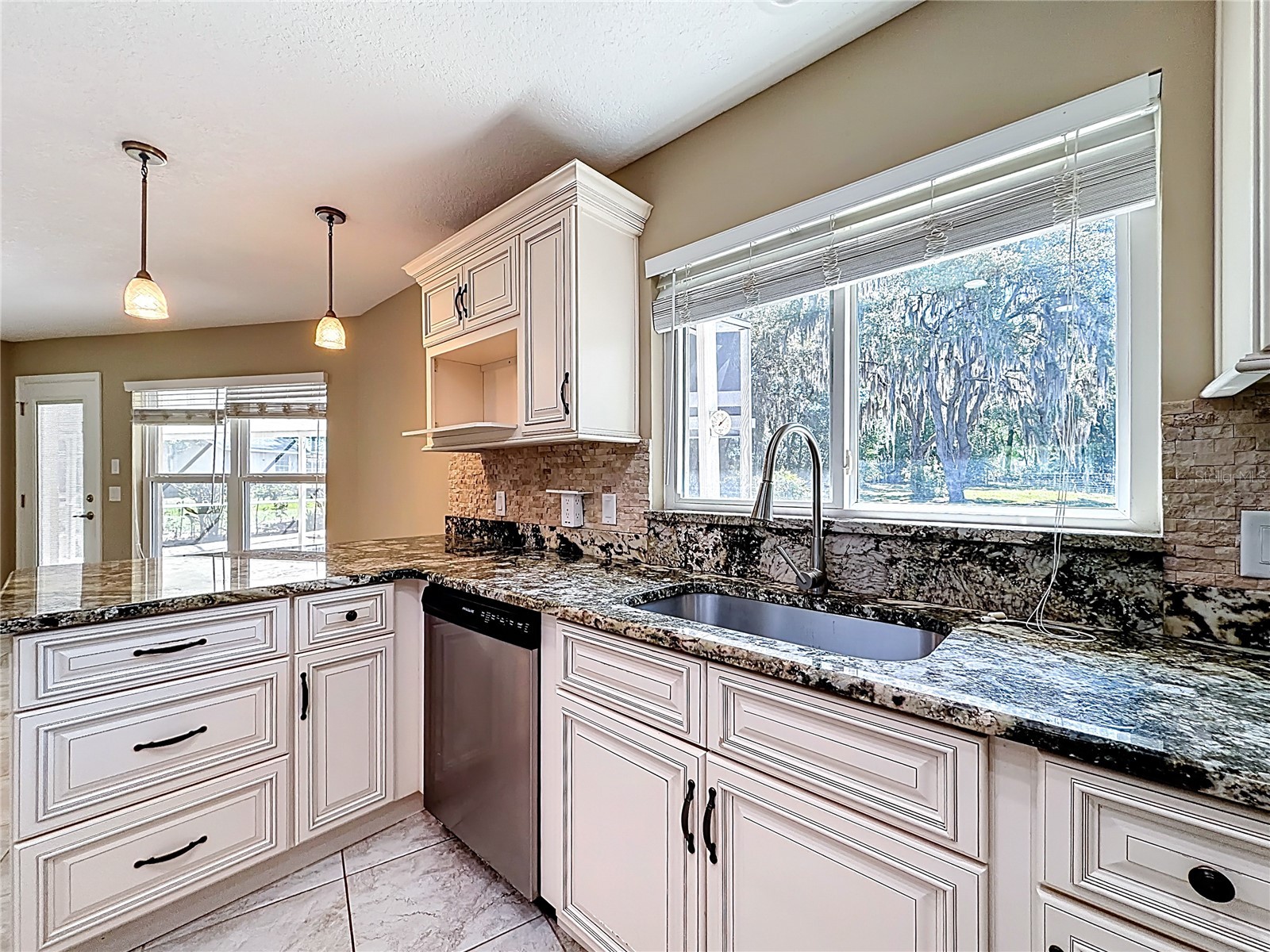 363 N Kensington Avenue Lecanto FL 34461 OM722965 image18