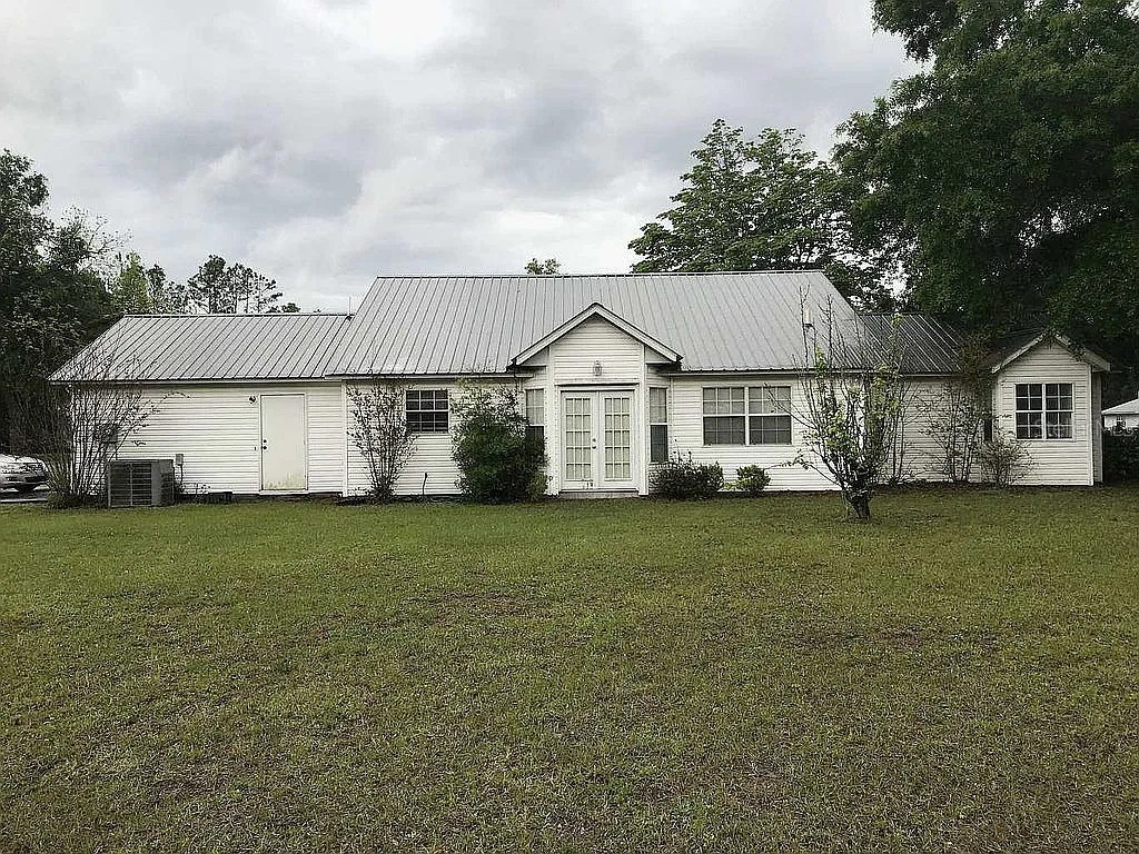 363 SW Monroe Avenue Mayo FL 32066 A4687184 image2