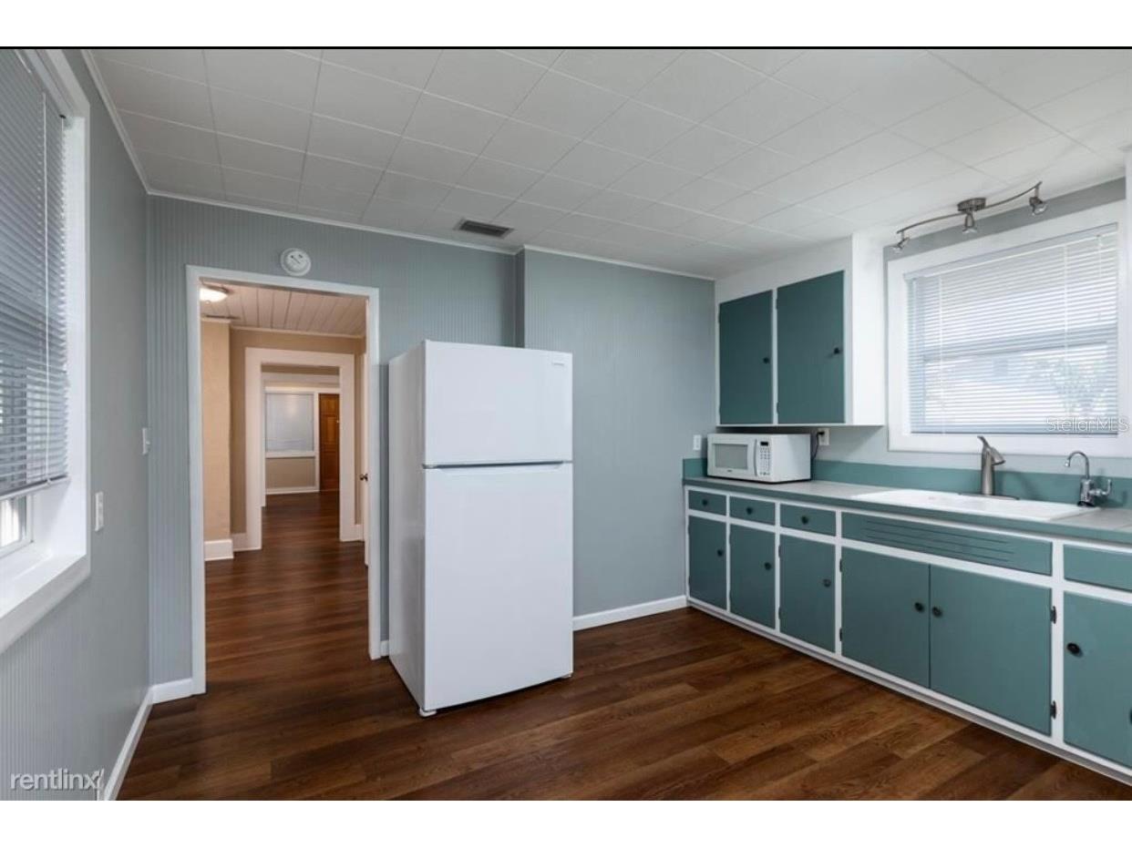 3630 38th Avenue N Saint Petersburg FL 33713 TB8461919 image2