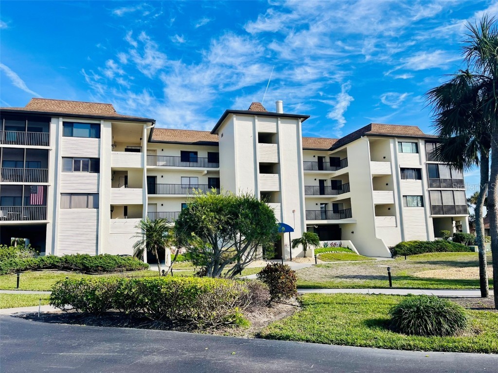 3630 Gulf Of Mexico Drive #304 Longboat Key FL 34228 - SARASOTA BAY / GULF OF MEXICO A4645523 image1