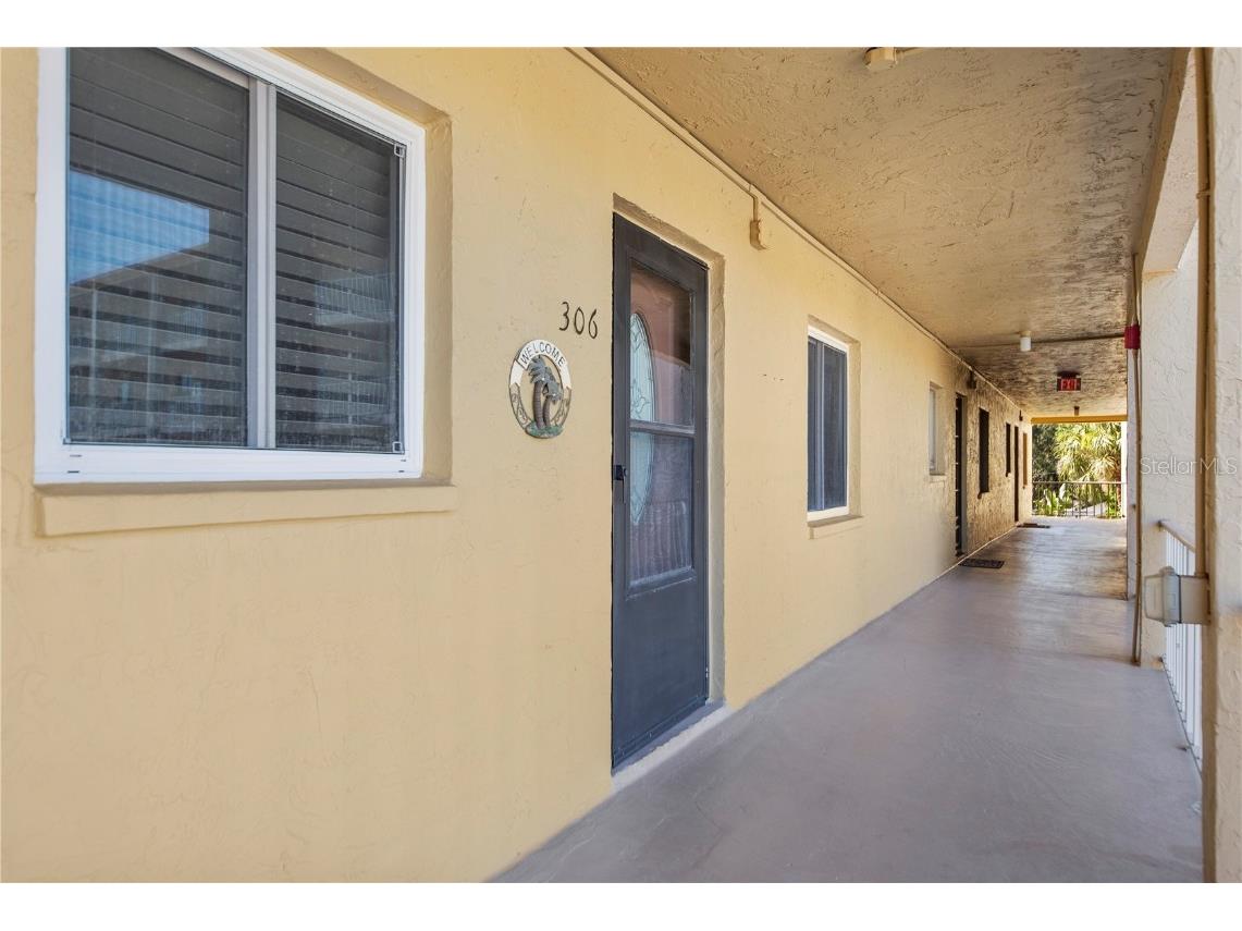 3630 Lake Bayshore Drive #K306 Bradenton FL 34205 A4574170 image1