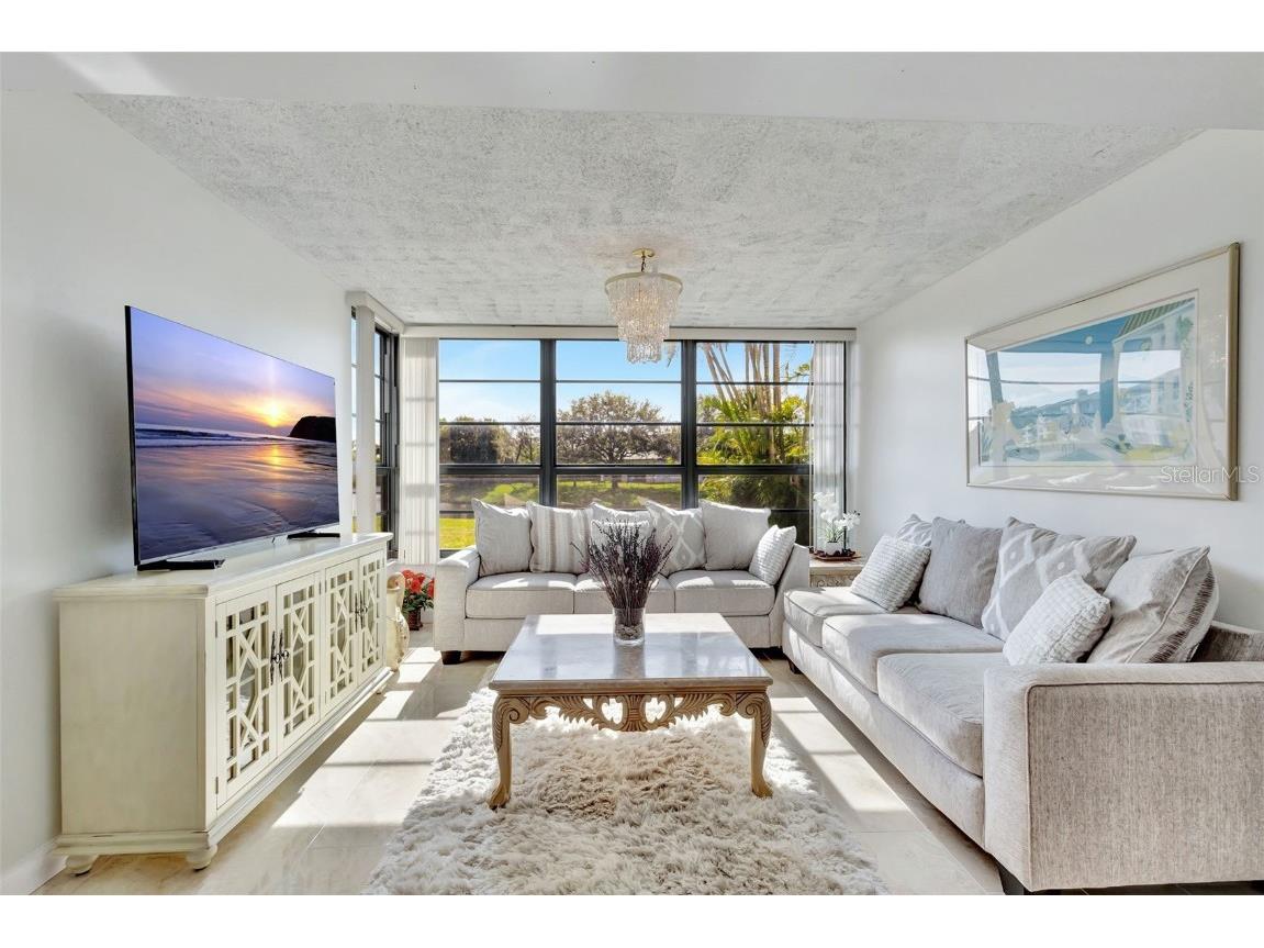 3630 Whitehall Drive #105 West Palm Beach FL 33401 O6363754 image16