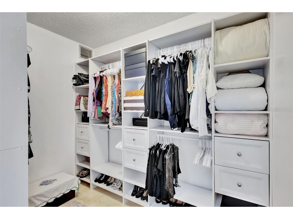 3630 Whitehall Drive #105 West Palm Beach FL 33401 O6363754 image24