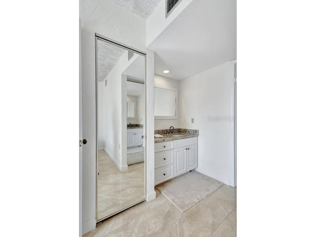 3630 Whitehall Drive #105 West Palm Beach FL 33401 O6363754 image26