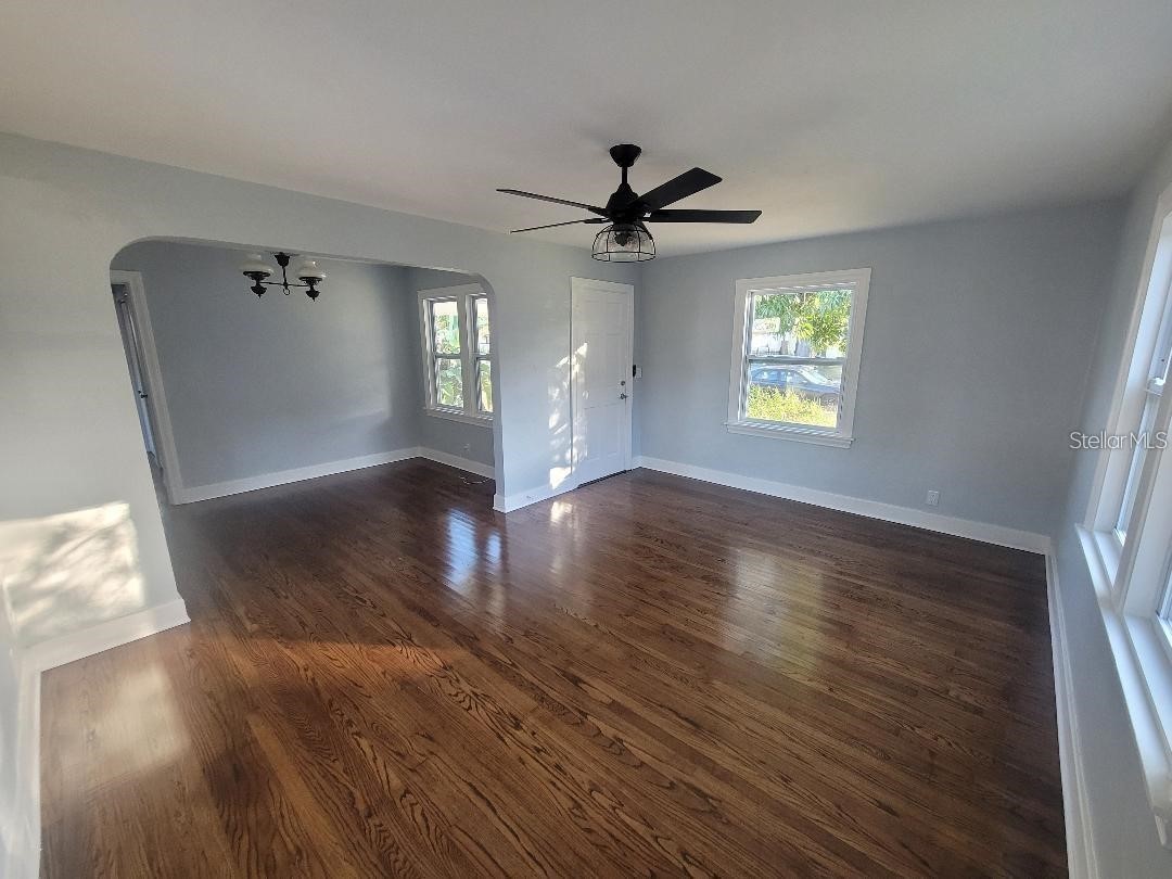 3631 N 4th Avenue N Saint Petersburg FL 33713 TB8520574 image2