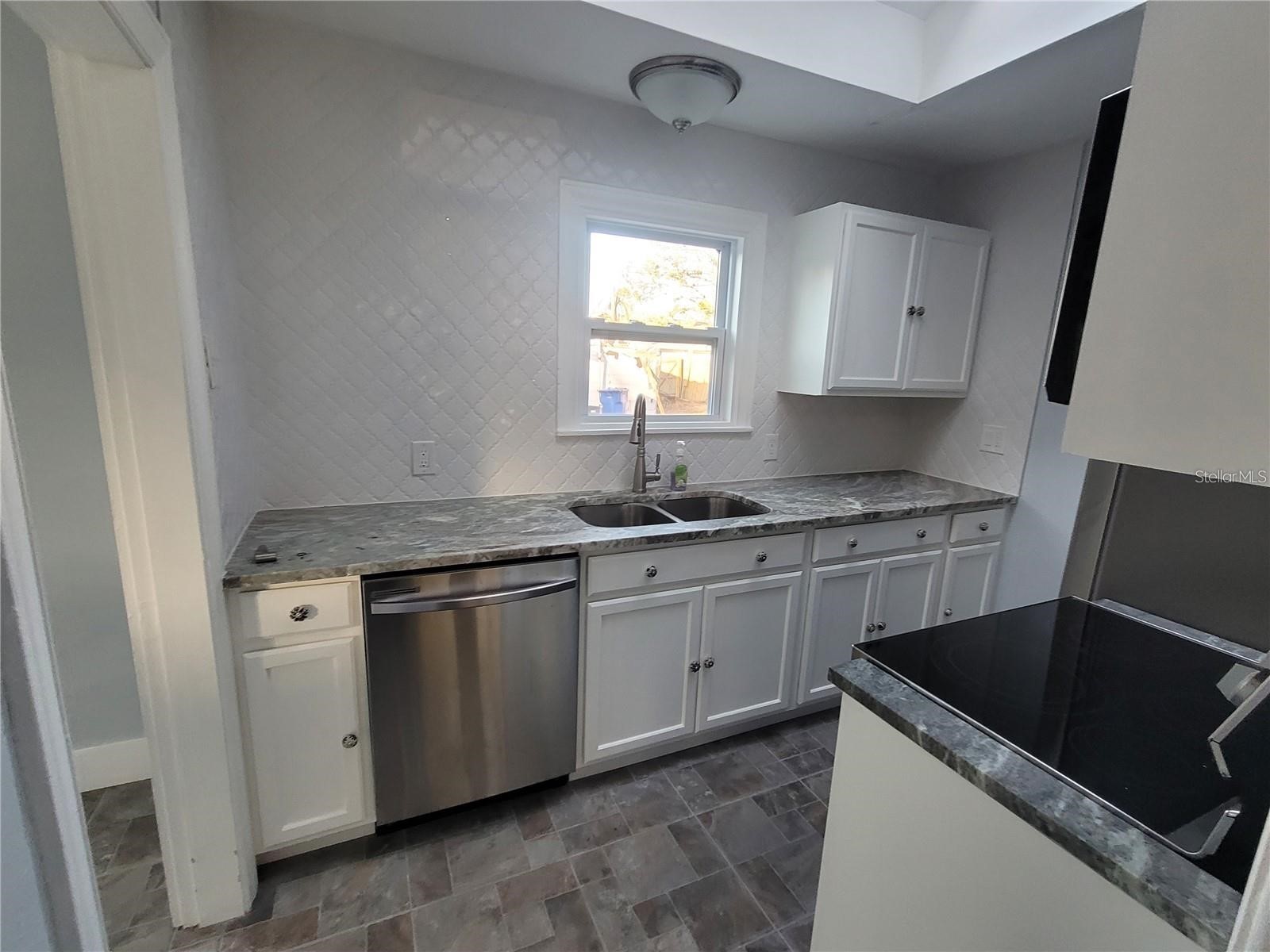 3631 N 4th Avenue N Saint Petersburg FL 33713 TB8520574 image8