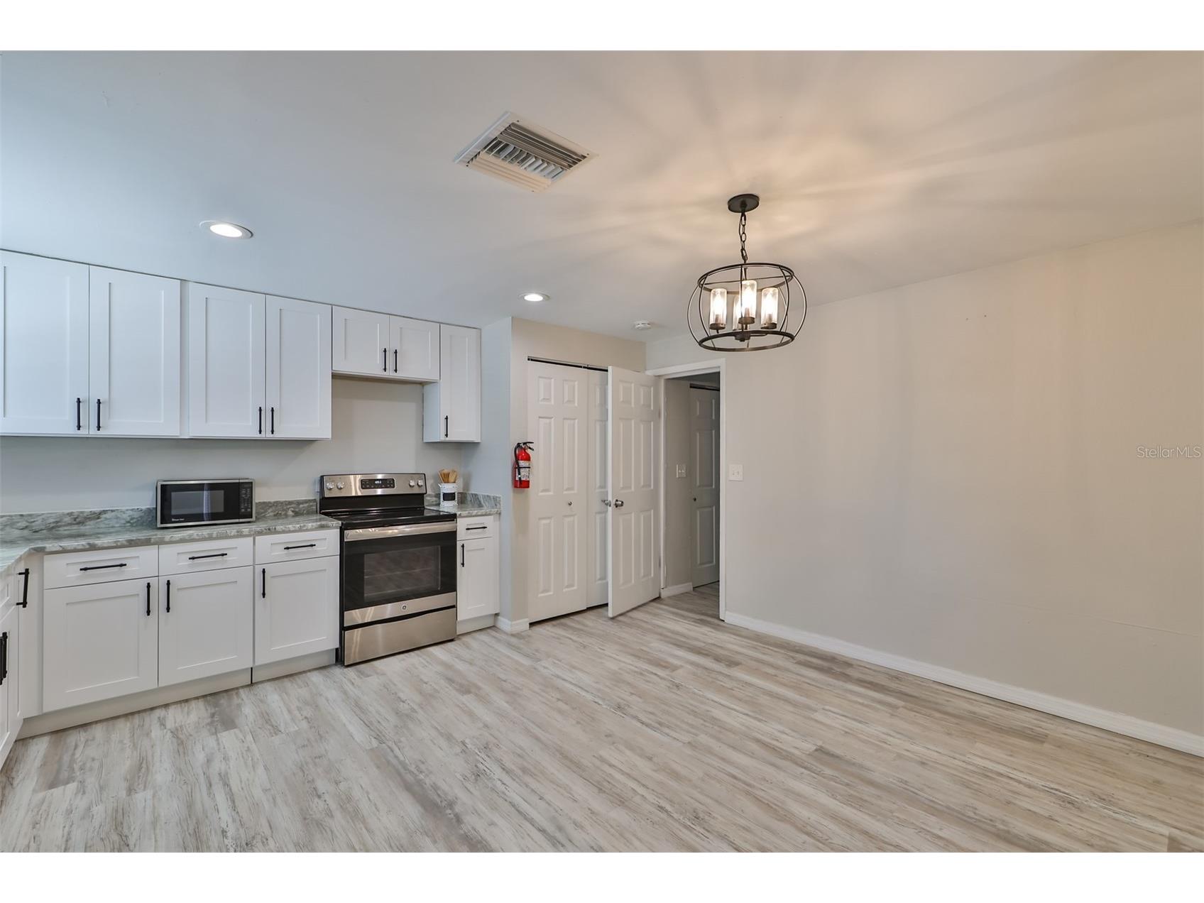 3631 Park Street N Saint Petersburg FL 33710 TB8462937 image12