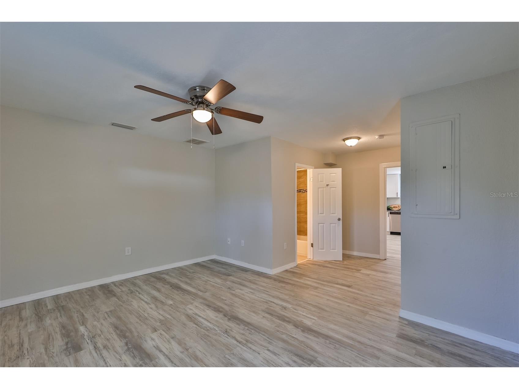 3631 Park Street N Saint Petersburg FL 33710 TB8492106 image14
