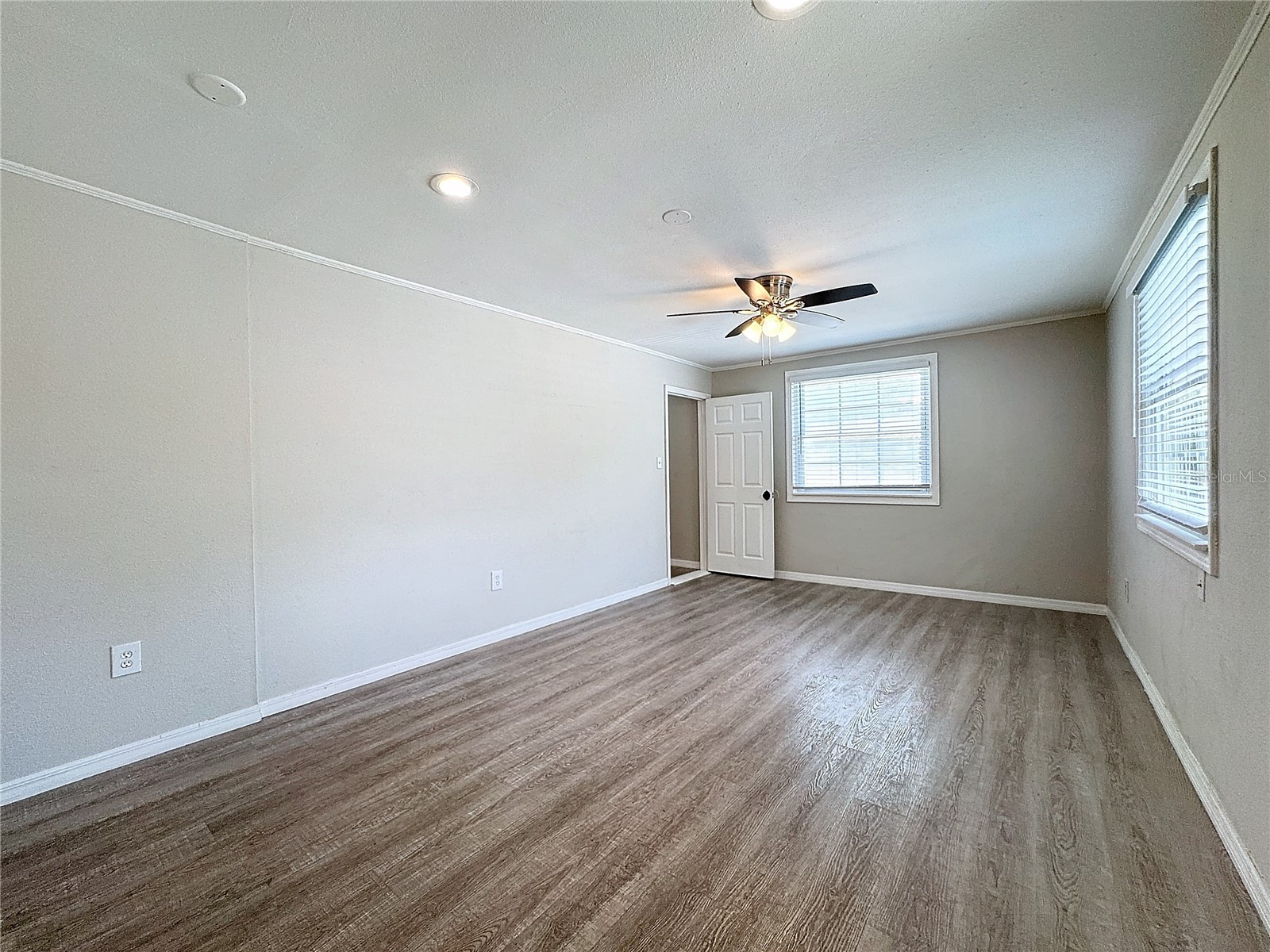 3631 Park Street N Saint Petersburg FL 33710 TB8492106 image45