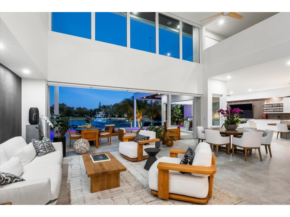 3631 San Remo Terrace Sarasota FL 34239 A4669078 image10