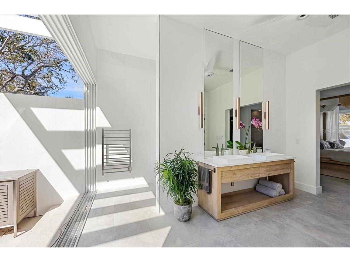 3631 San Remo Terrace Sarasota FL 34239 A4669078 image25