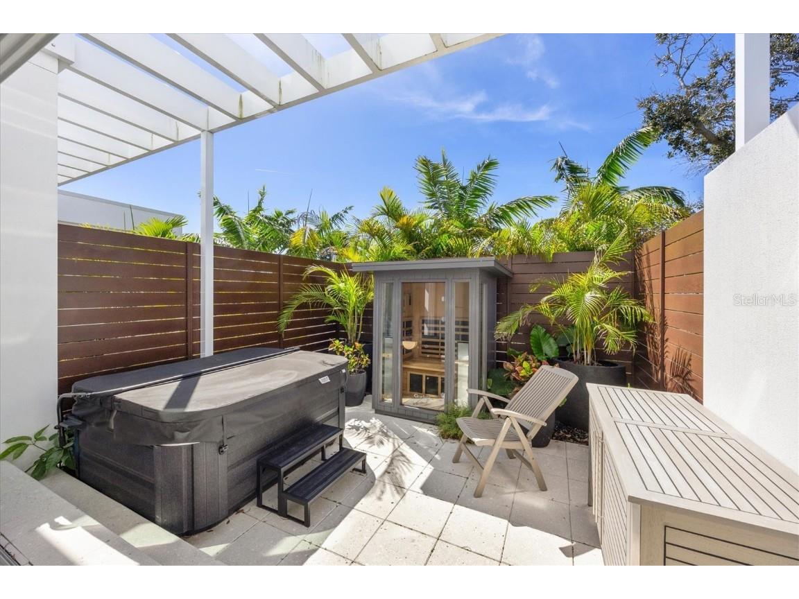 3631 San Remo Terrace Sarasota FL 34239 A4669078 image27