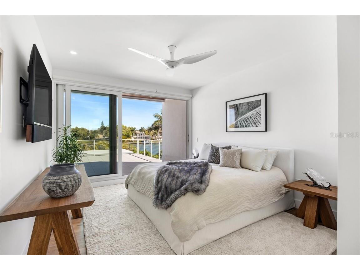 3631 San Remo Terrace Sarasota FL 34239 A4669078 image42