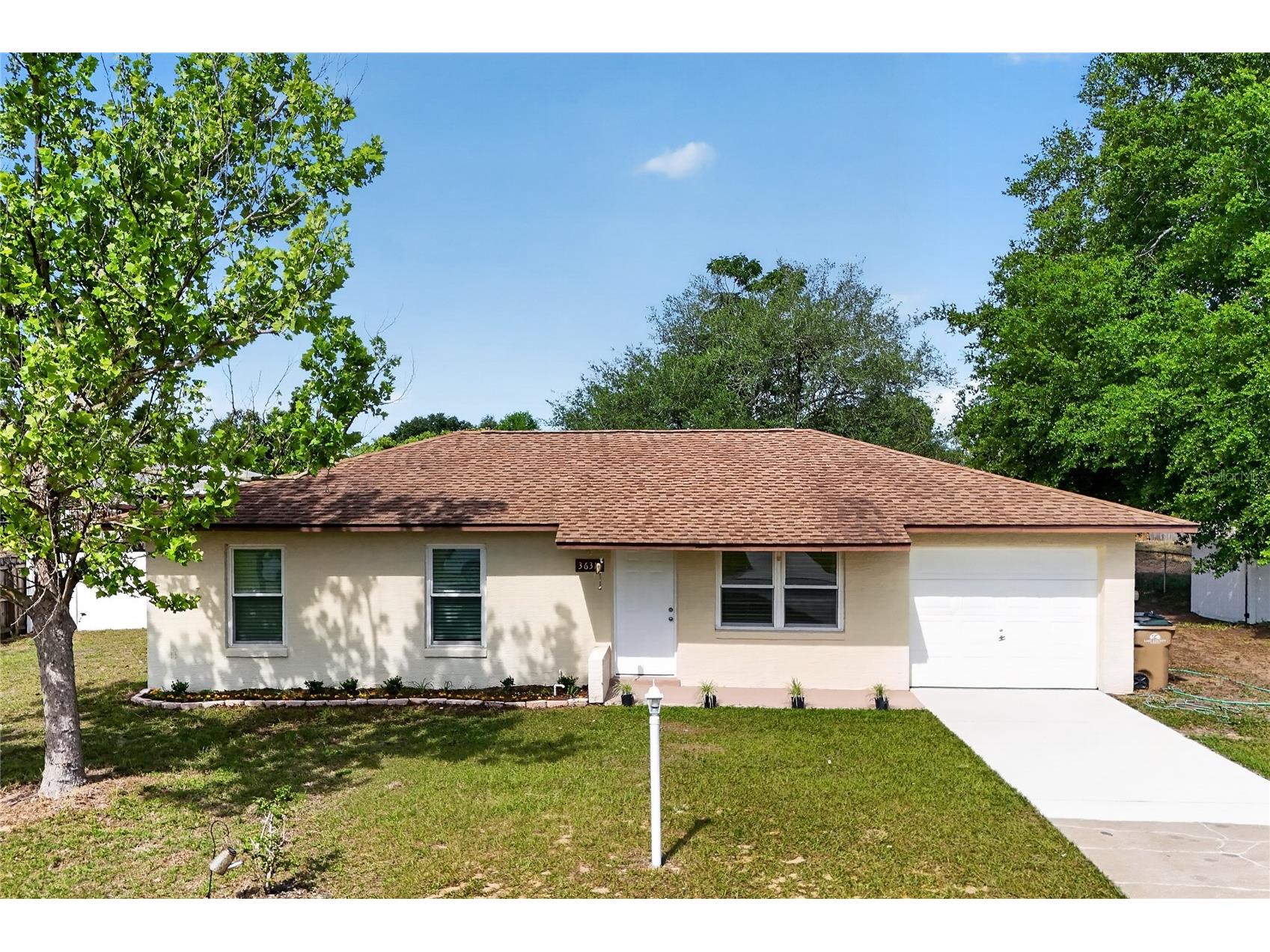 36315 Stratford Court Grand Island FL 32735 G5110913 image1