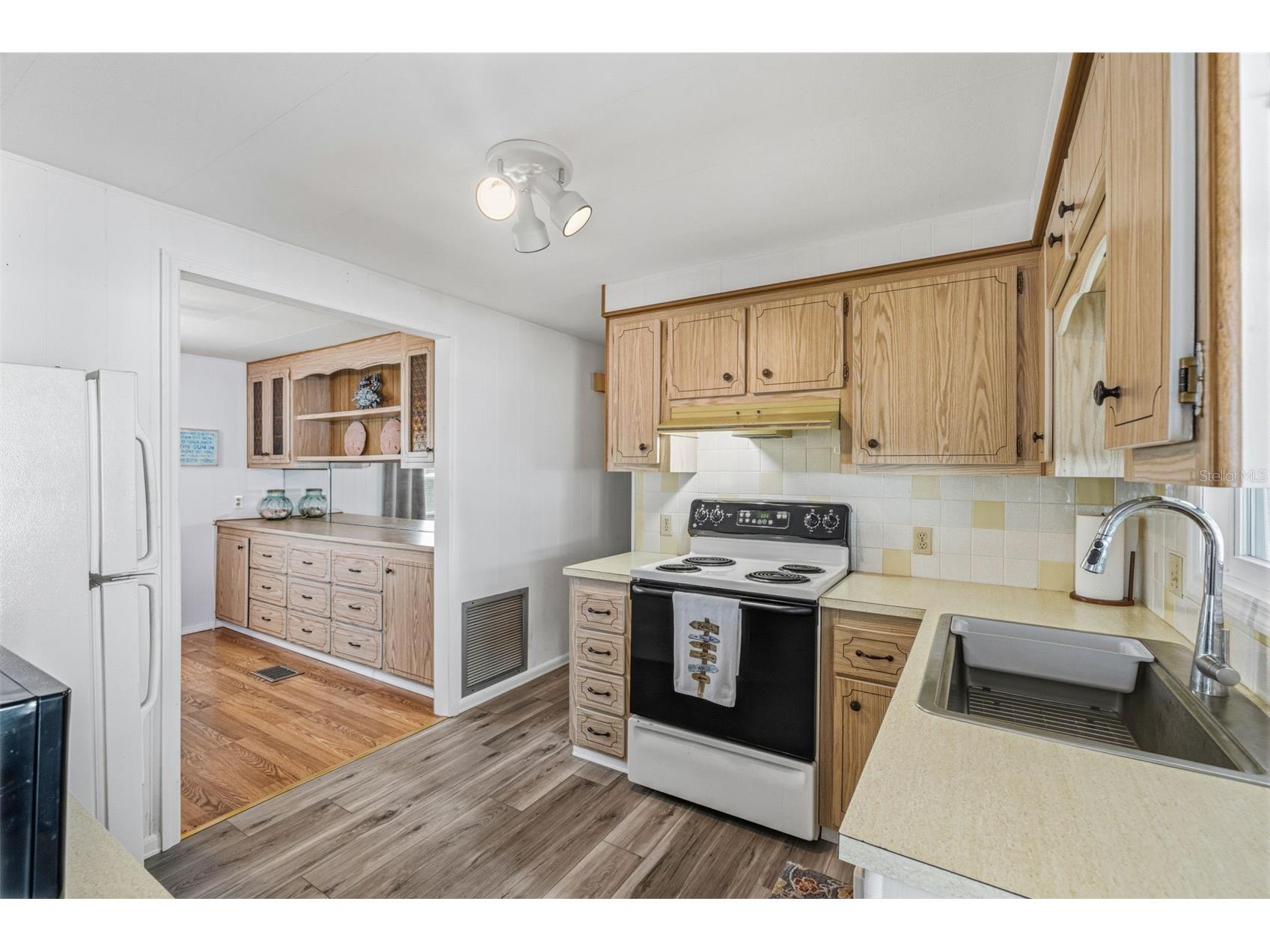 3632 Tiki Drive Holiday FL 34691 TB8502165 image6