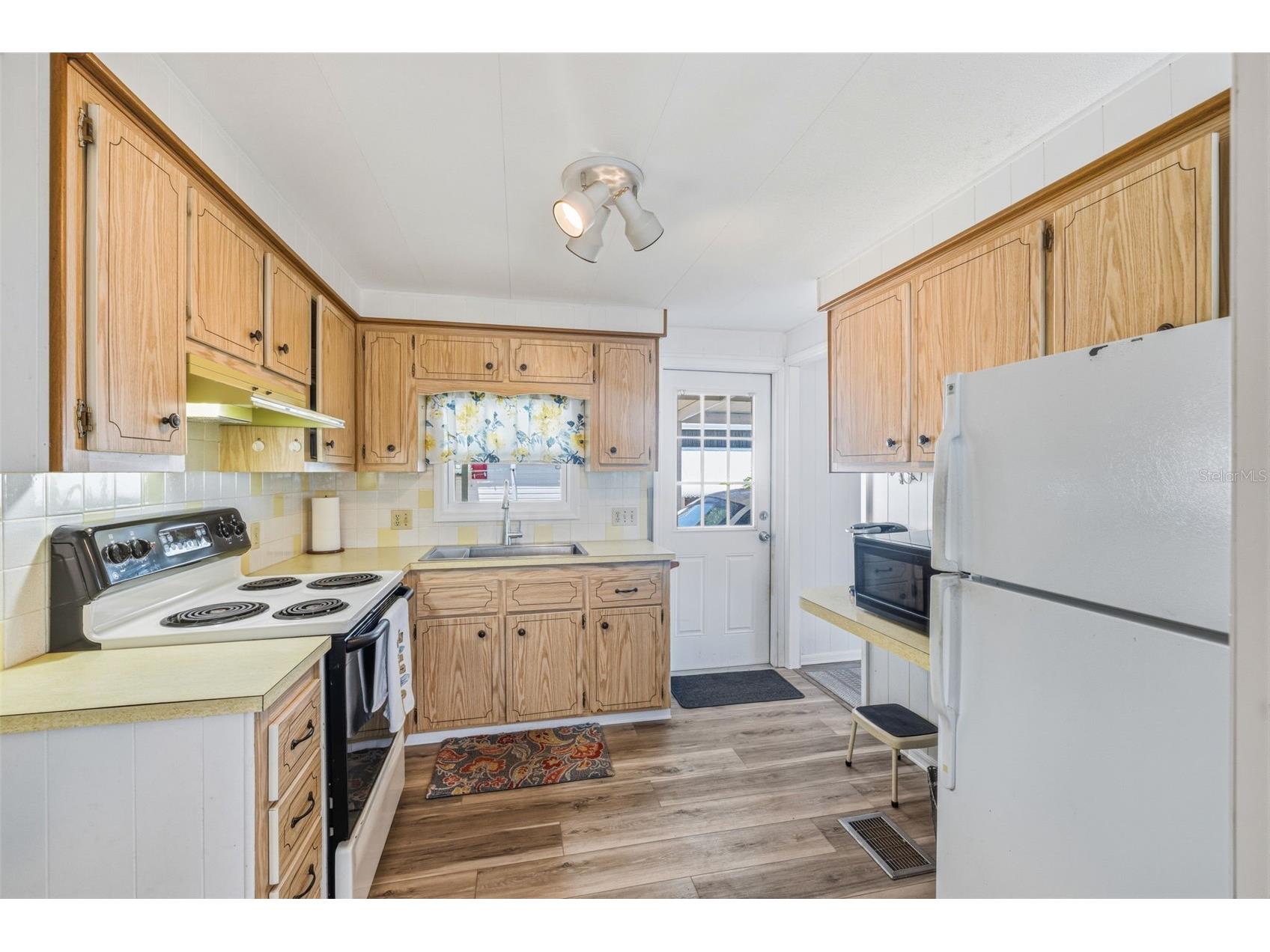 3632 Tiki Drive Holiday FL 34691 TB8502165 image8