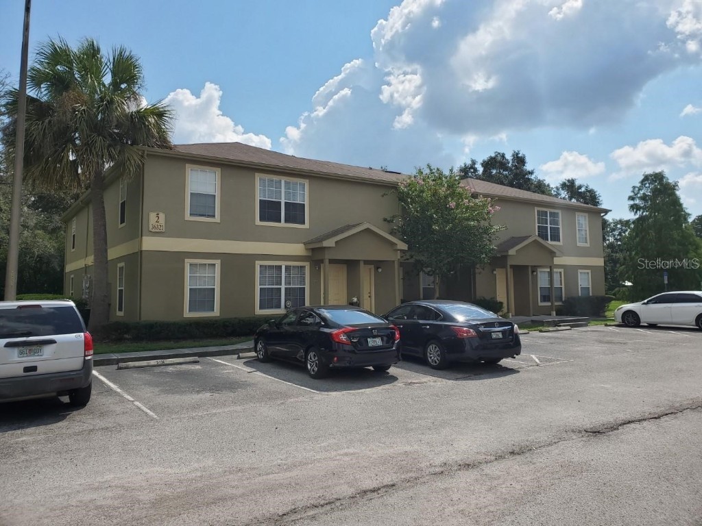 36321 Stonewood Lane #104 Zephyrhills FL 33541 J964861 image1