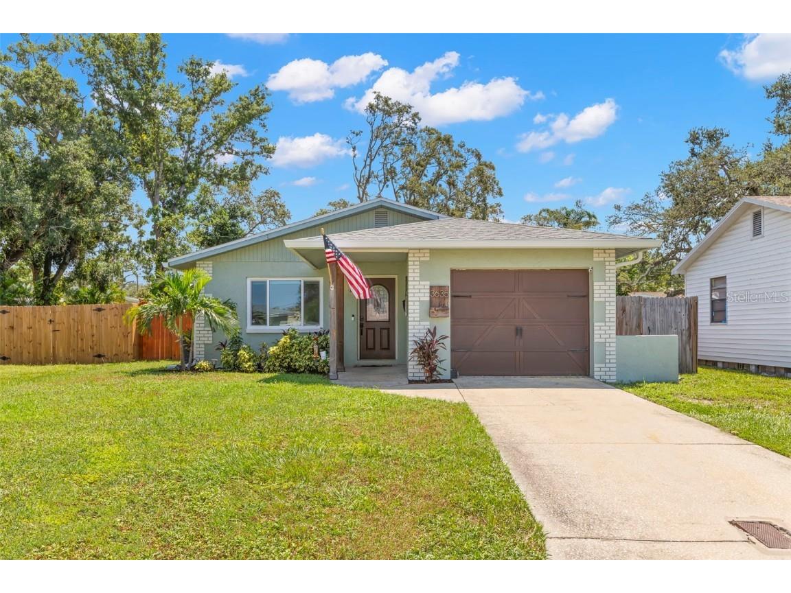 3635 47th Street N Saint Petersburg FL 33713 TB8412418 image1