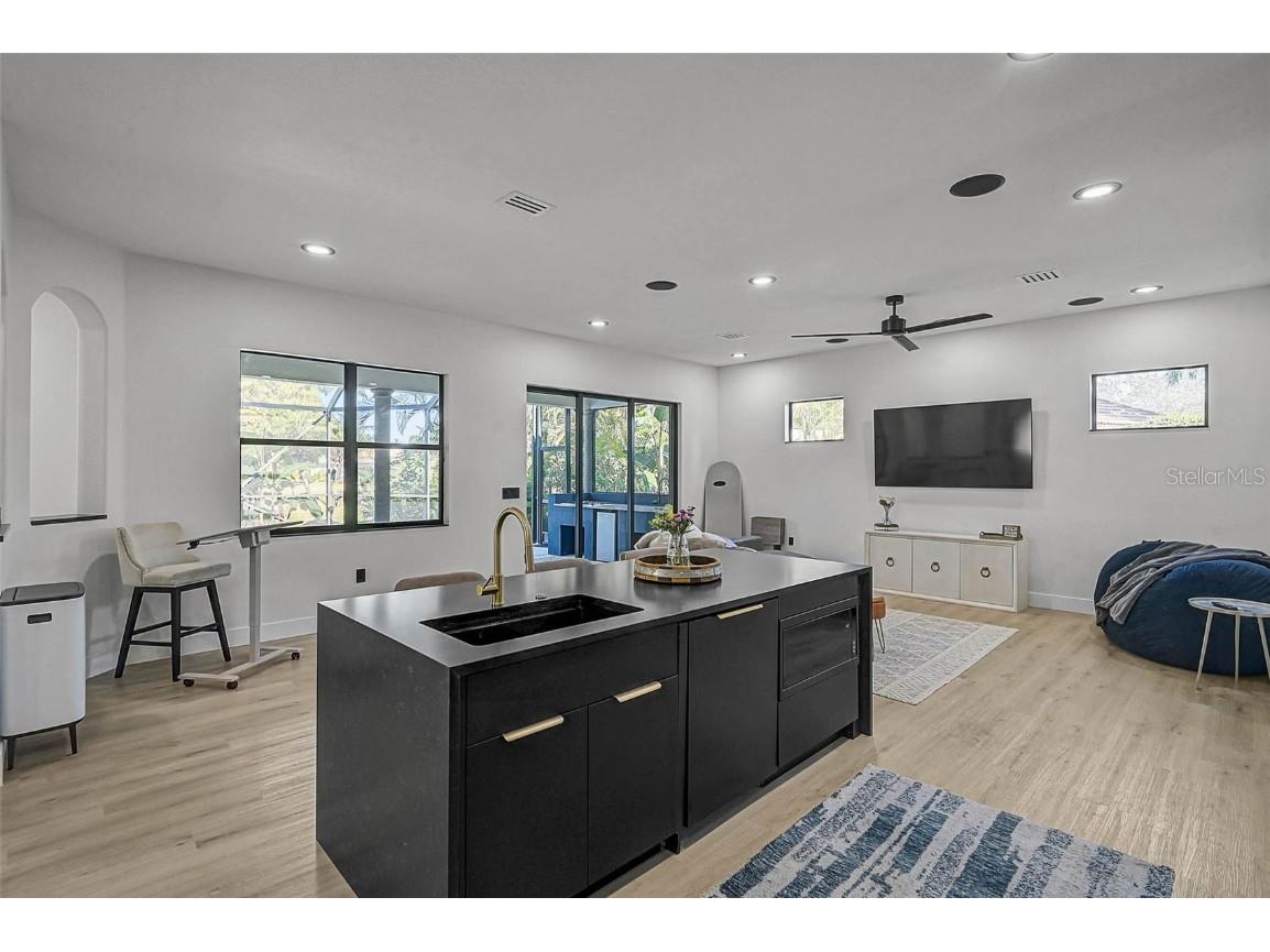 3635 80th Drive E Sarasota FL 34243 A4672698 image22