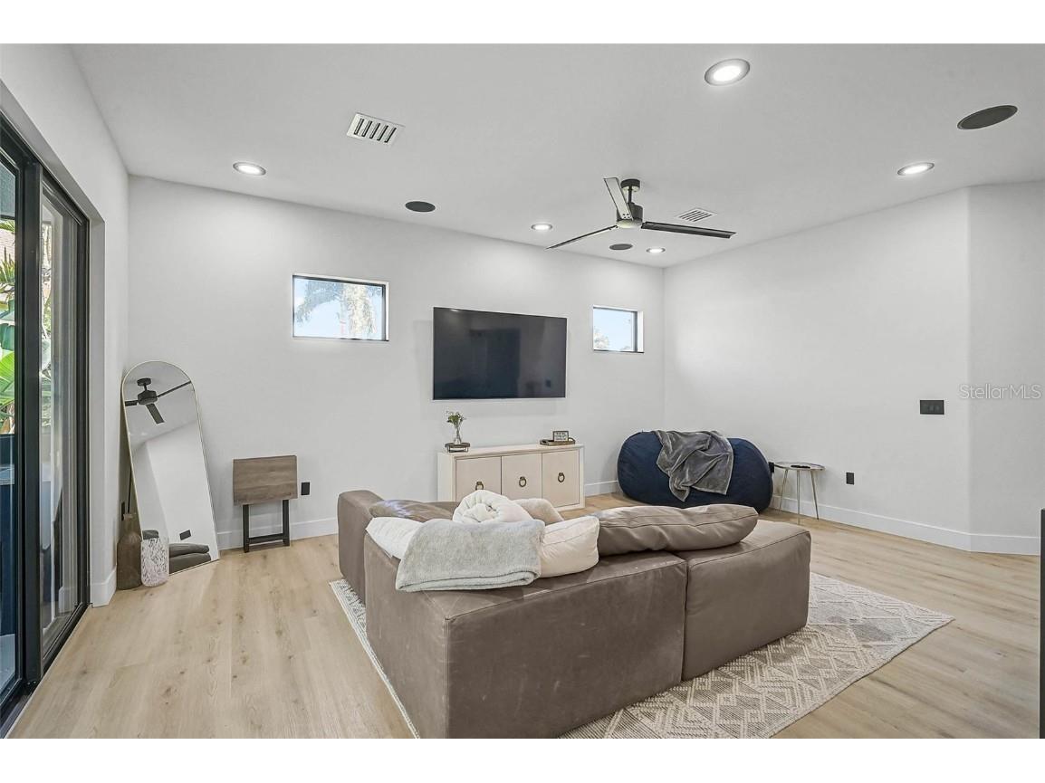 3635 80th Drive E Sarasota FL 34243 A4672698 image25