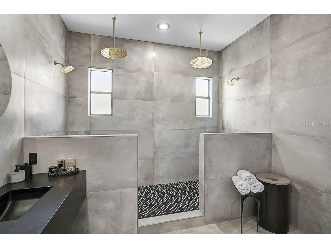 3635 80th Drive E Sarasota FL 34243 A4672698 image39