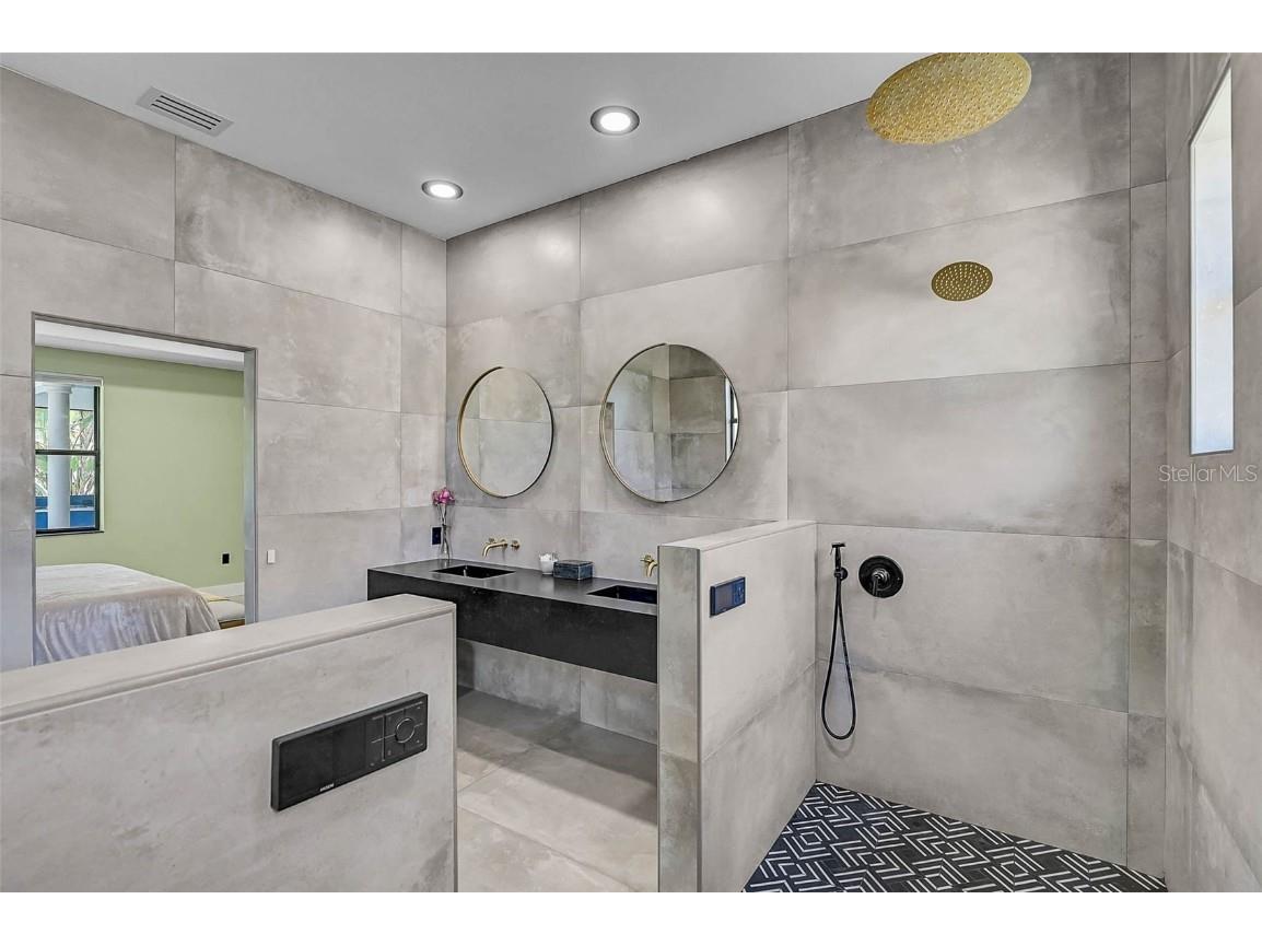 3635 80th Drive E Sarasota FL 34243 A4672698 image41