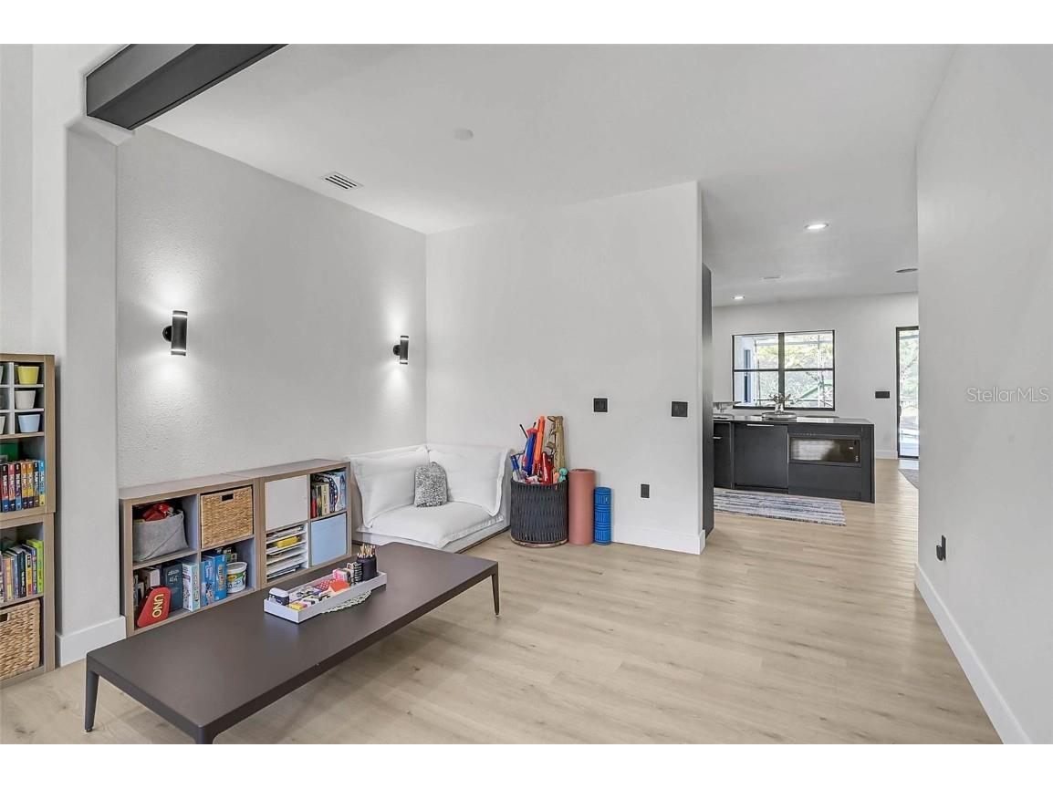 3635 80th Drive E Sarasota FL 34243 A4672698 image8