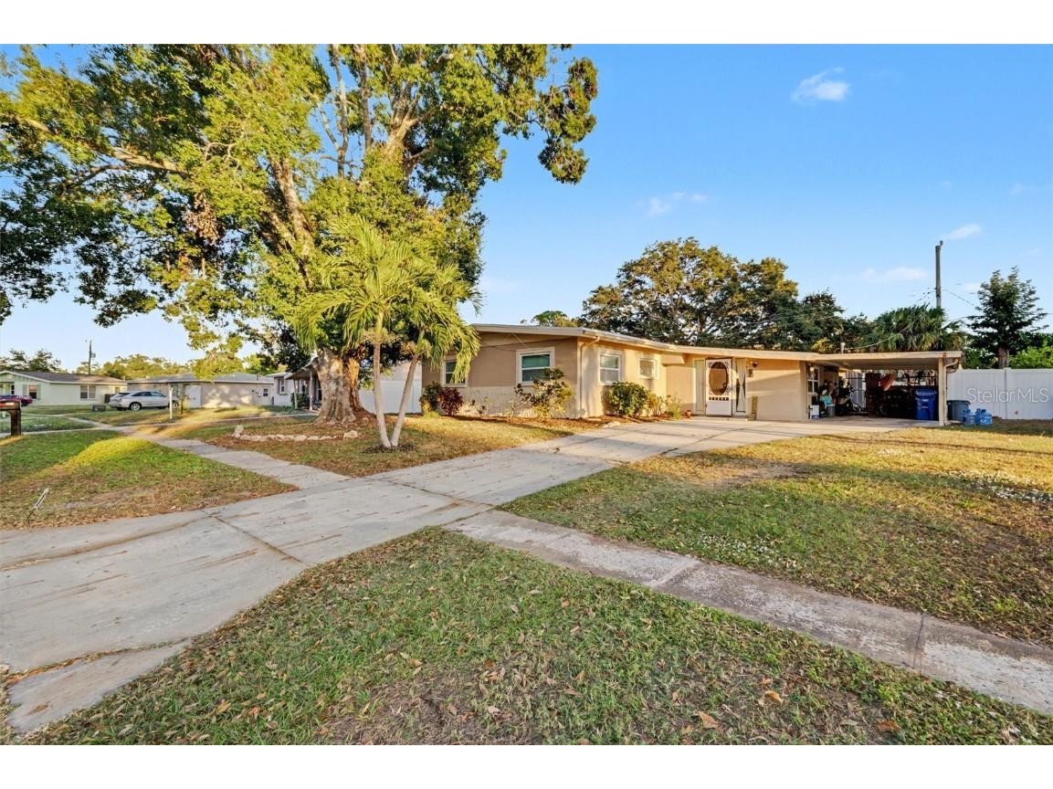 3635 Bali Drive Sarasota FL 34232 A4671373 image2