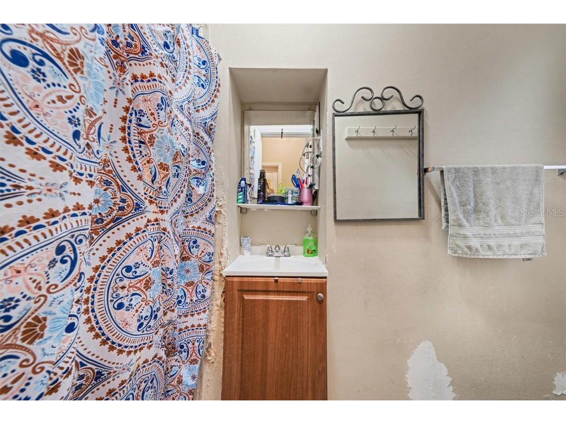 3635 Bali Drive Sarasota FL 34232 A4671373 image23