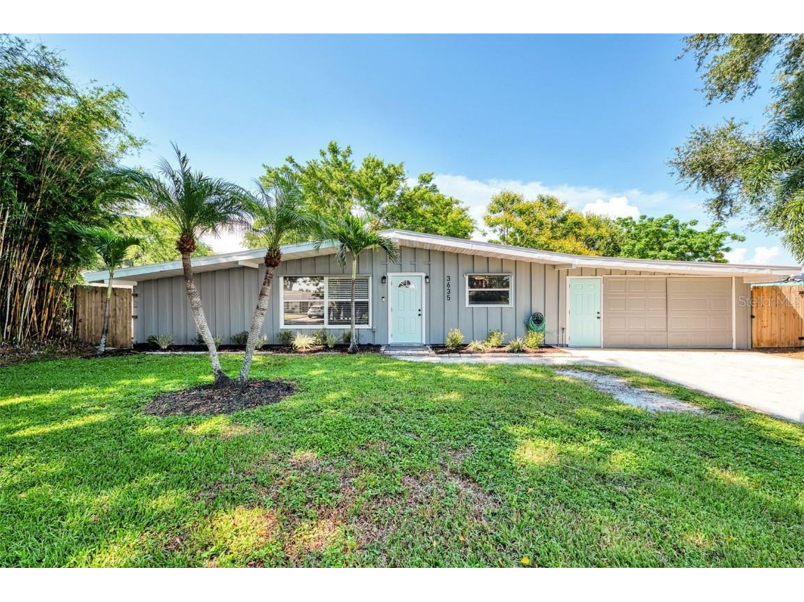 3635 Glen Ridge Lane Sarasota FL 34233 A4620436 image1